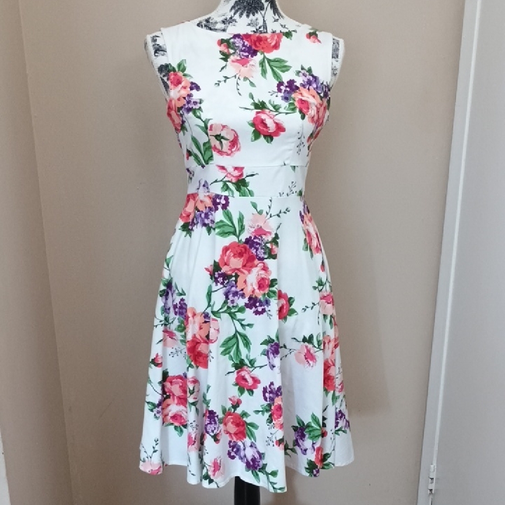 Floral Sleeveless Dress s